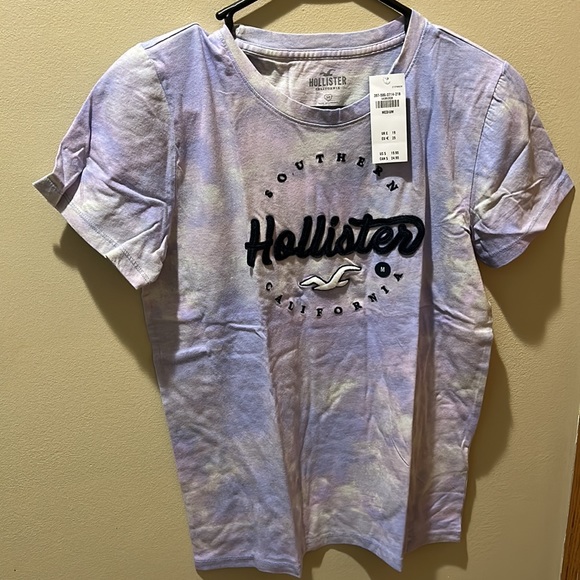 Hollister Tye Dye T-Shirt - Picture 2 of 5